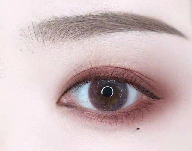 如何畫眼妝溫柔，三款簡單又顯溫柔的眼妝