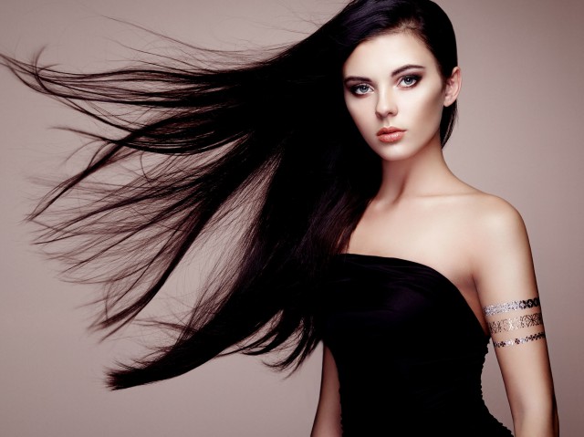 頭發(fā)多的女生適合什么發(fā)型，頭發(fā)多的女生適合的發(fā)型推薦
