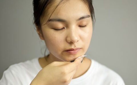 美白精華怎么用淡斑 使用方法和順序介紹