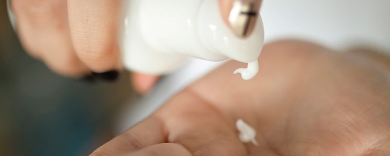 刷酸后用什么護(hù)膚品