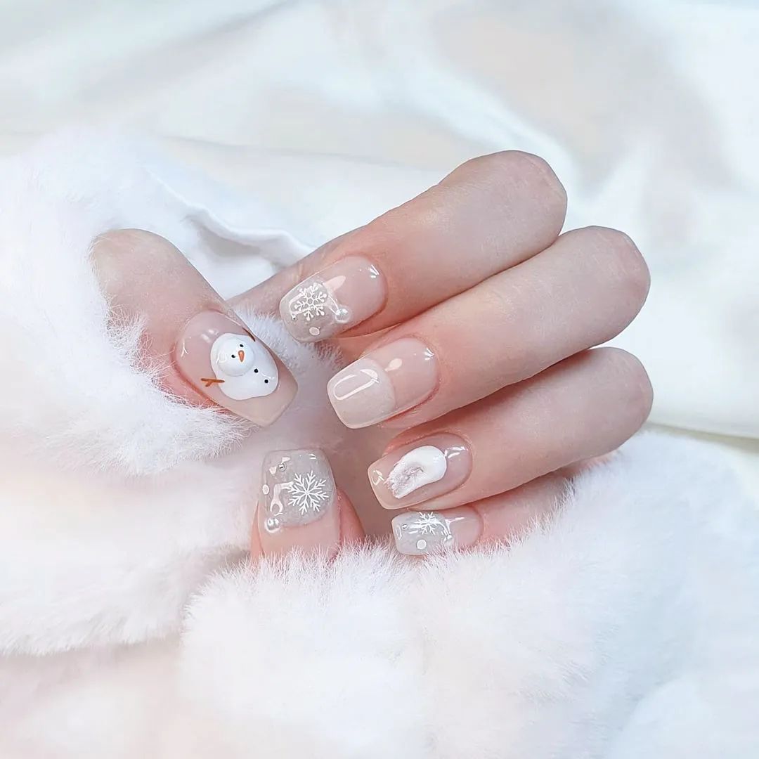 冬天做款雪花美甲，唯美又浪漫