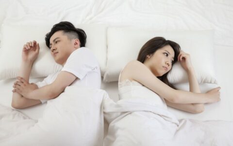夫妻之間沒(méi)有感情的表現(xiàn)，夫妻之間沒(méi)有感情了會(huì)怎樣