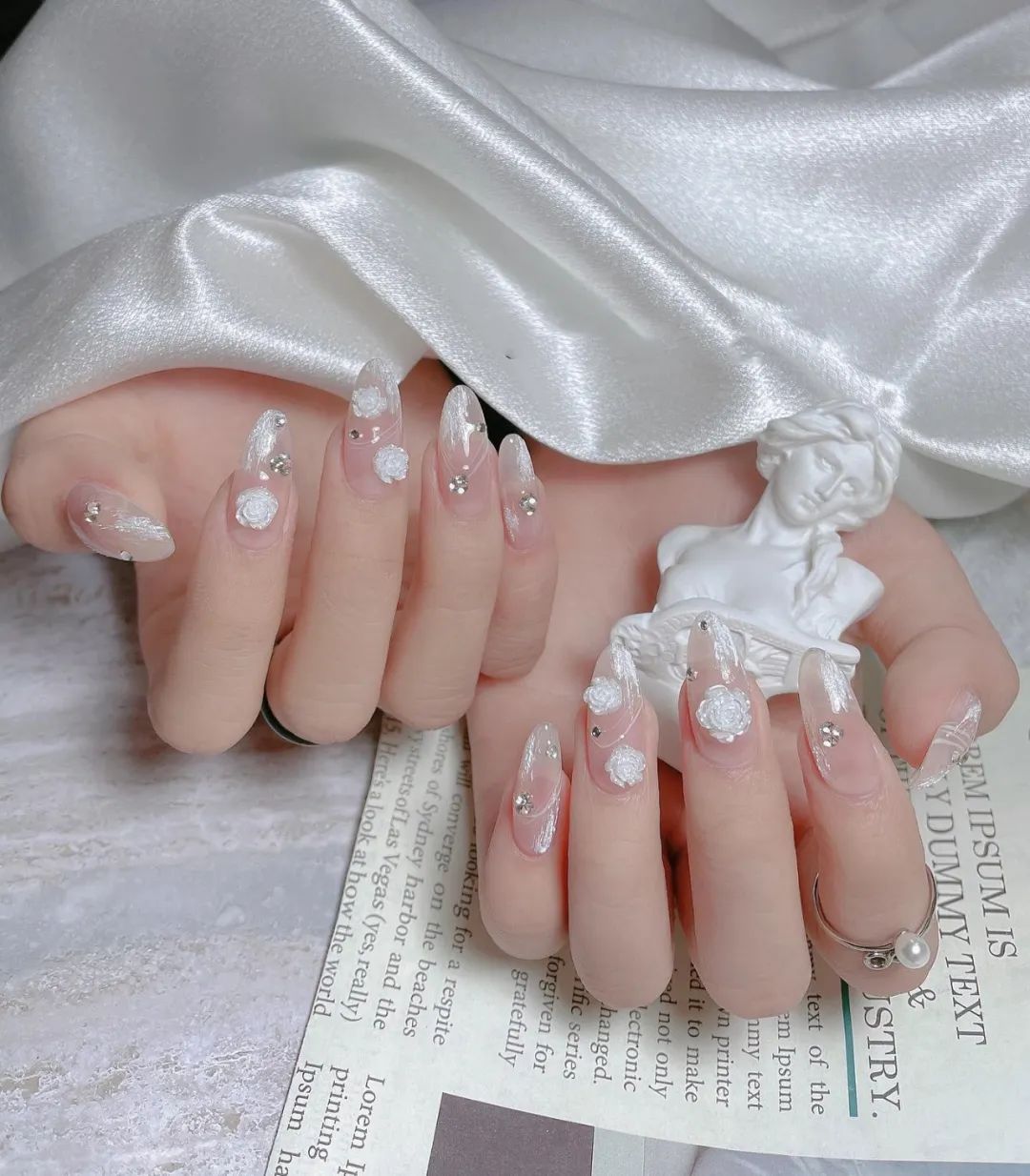 非常有質(zhì)感的新婚美甲，最近要結(jié)婚的準(zhǔn)新娘們看過(guò)來(lái)