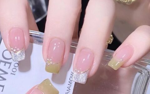 春夏氛圍感超強的綠色系美甲，清新又顯白