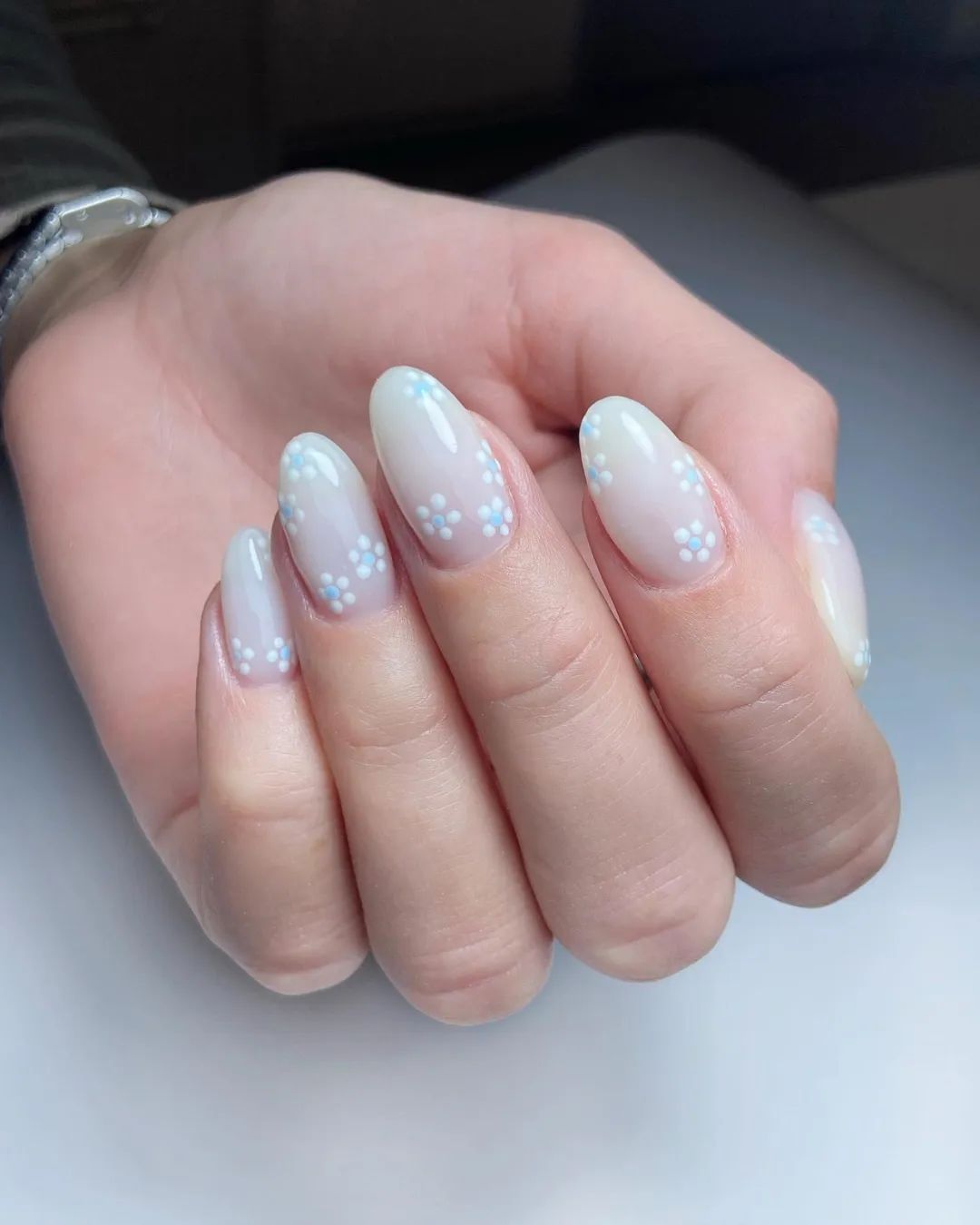 非常有質(zhì)感的新婚美甲，最近要結(jié)婚的準(zhǔn)新娘們看過(guò)來(lái)