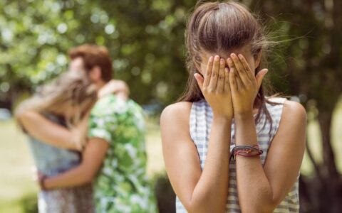 怎么面對(duì)老公出軌，老公出軌怎么調(diào)節(jié)自己的情緒