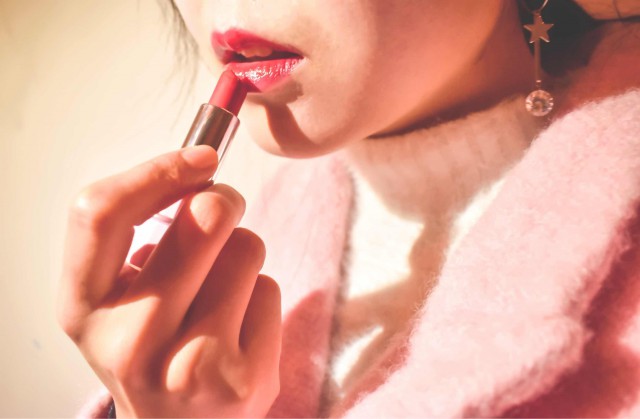 新手如何畫出精致妝容，新手化妝要注意什么