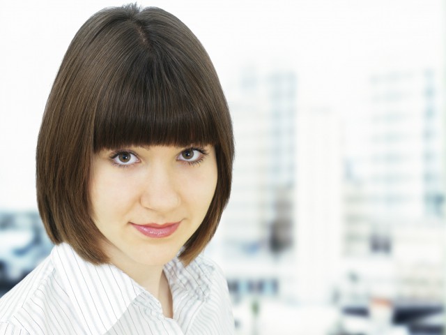 圓臉適合留劉海嗎，圓臉女生剪什么劉海好