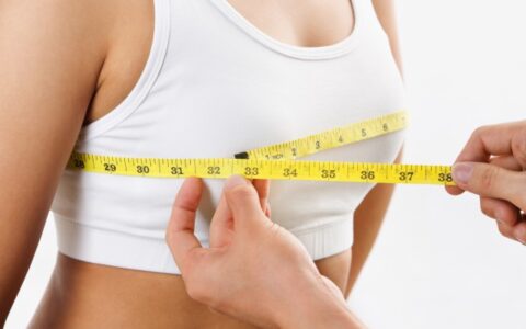 女生胸小怎么可以變大，如何有效增大胸部