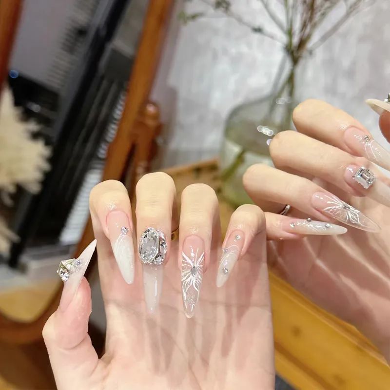 初秋美甲，就應該這樣仙仙玉玉的