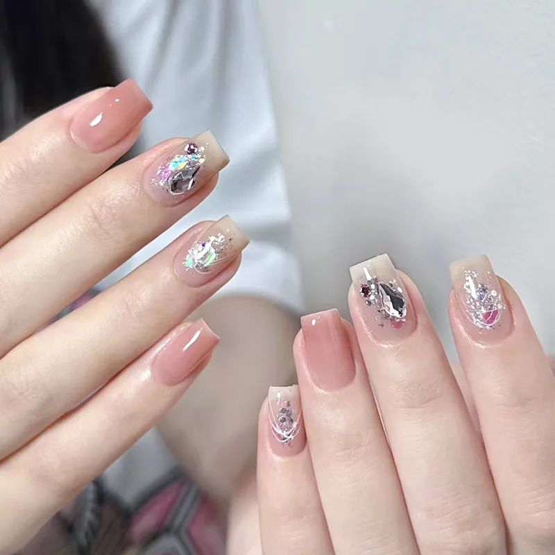 初秋美甲，就應該這樣仙仙玉玉的