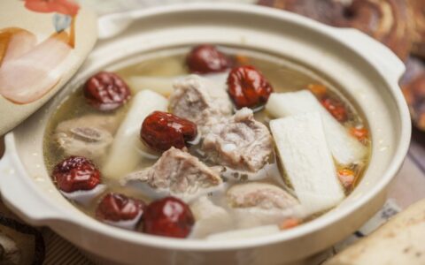 羊肉湯的熱量高嗎，羊肉湯的營養(yǎng)價值介紹