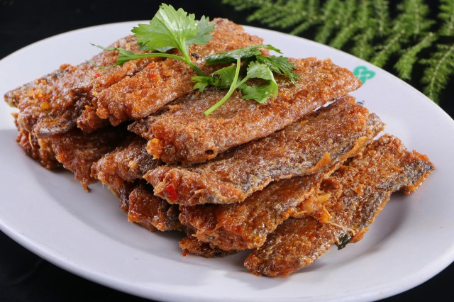 清蒸魚腩熱量高嗎，減肥怎么吃魚