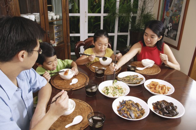 不吃晚飯能減肥嗎，了解利弊并適度調(diào)整飲食習(xí)慣
